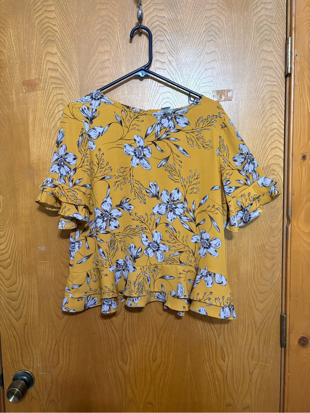 Paraphrase Mustard Yellow Floral Ruffle Sleeve Top